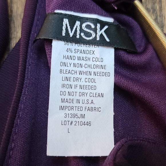 Dress - Picture 5 of 7